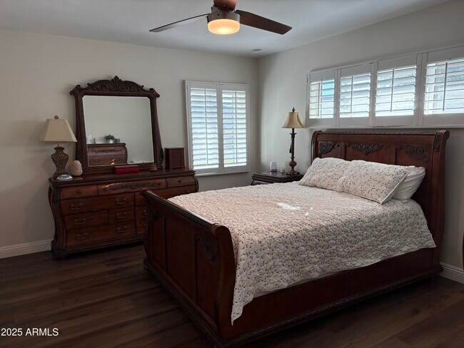 Foto del edificio - 2630 N 83rd Pl