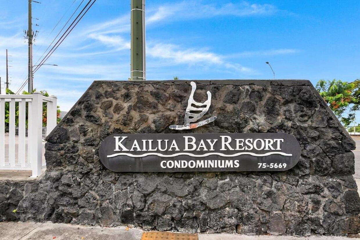 Foto principal - Unfurnished 1 Bedroom, 1 Bathroom – Kailua Bay Resort