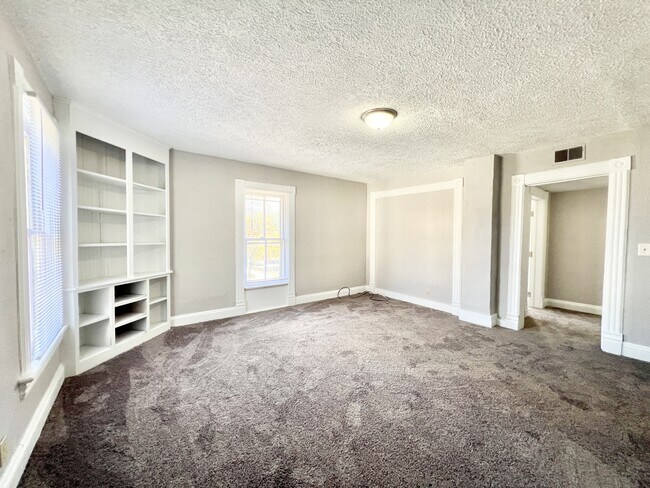 Foto del edificio - 705 Euclid Ave