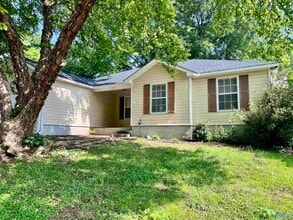 Building Photo - 232 Mountain Creek Dr