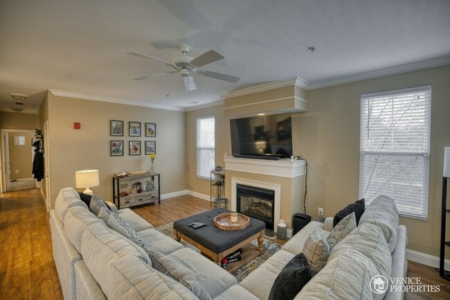 Foto del edificio - Two Bedroom with Garage near Grandview