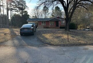 Building Photo - 115 Melrose Dr