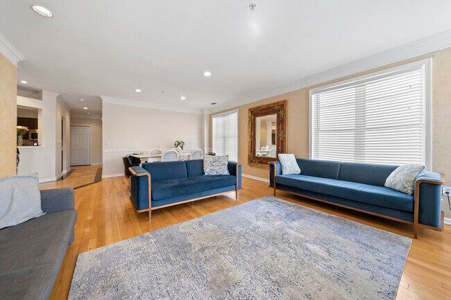 Foto del edificio - 3334 Peachtree Rd NE