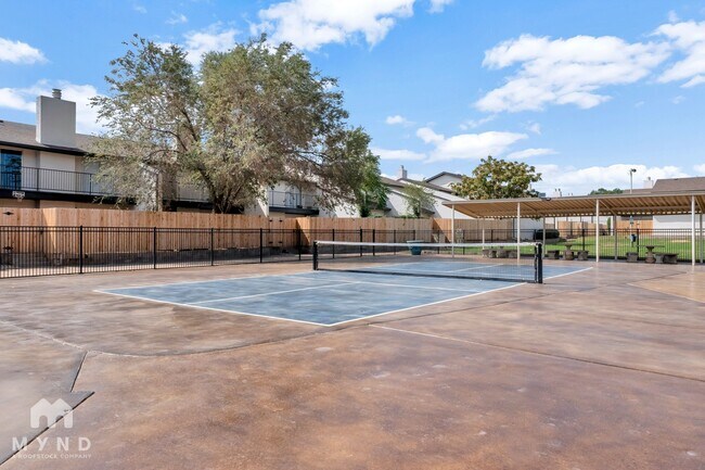 Foto del edificio - 3247 62nd St