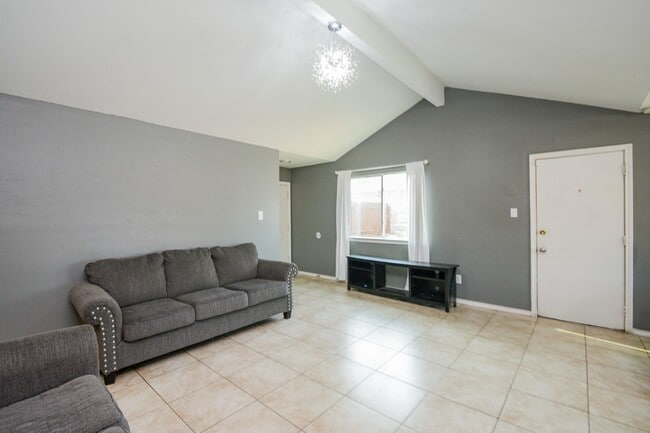 Building Photo - 8607 Crystal Cove Ct