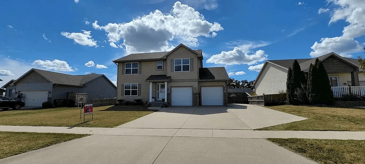 Foto principal - 5836 NW 50th St