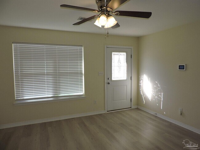 Foto del edificio - 1000 Polk Ave