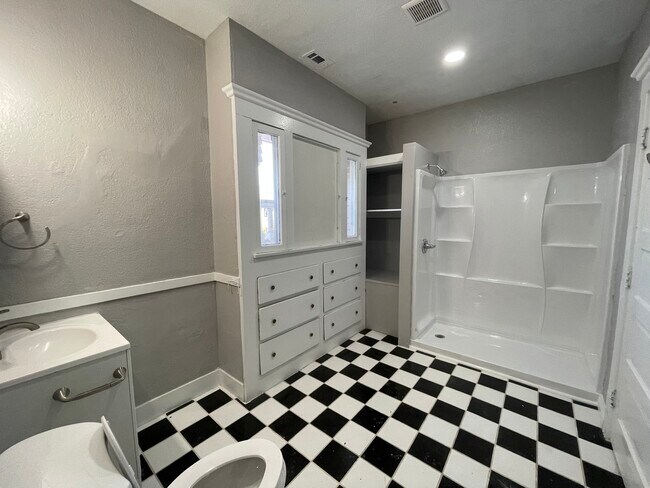 Building Photo - 3314 Orange Street, Unit C