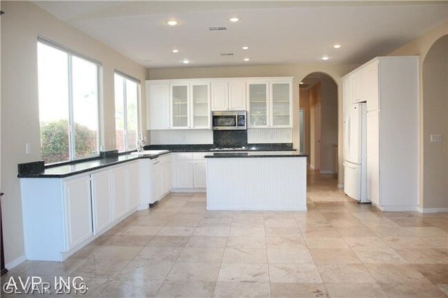 Building Photo - 4 br, 3 bath House - 1369 Minuet St