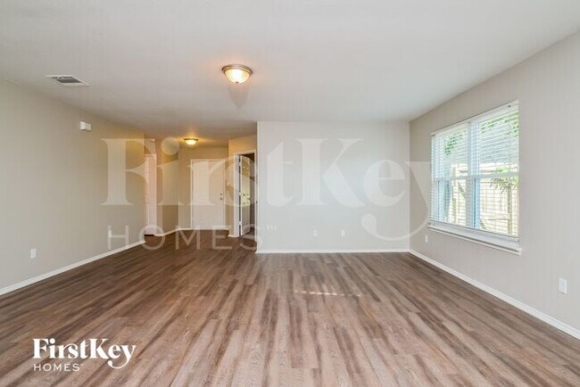 Foto del edificio - 10756 Irish Glen Trail