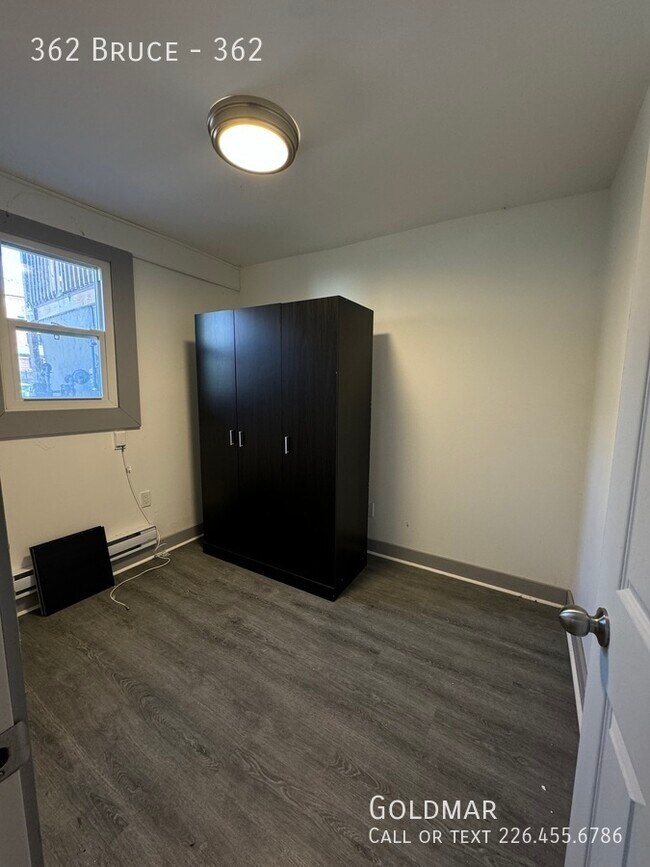 Photo du bâtiment - 2 bedroom Unit near Downtown