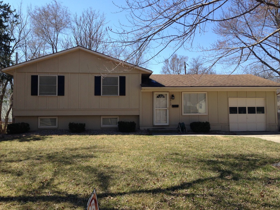 10012 Benson St Unit 1, Overland Park, KS 66212 Apartment for Rent in
