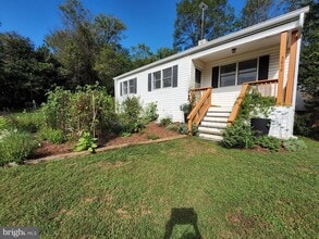 Building Photo - 3016 Delaplane Grade Rd