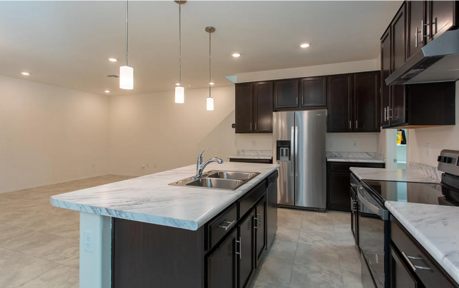 Foto del edificio - Beautiful 4 bedroom 2.5 bath home