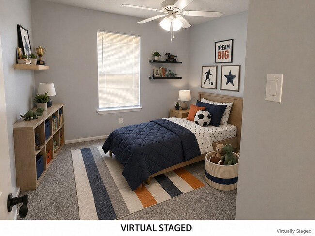 Building Photo - 15123 Chasehill Dr