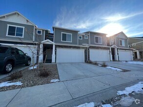 Building Photo - 5127 W Duet Dr