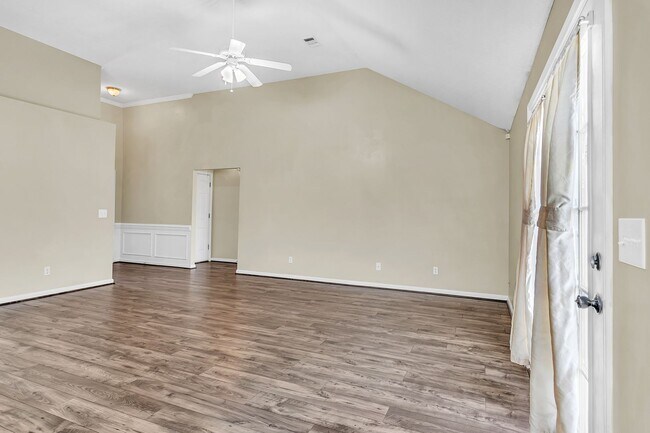 Building Photo - 3 Bedroom 2 Bathroom Home in Hampton Place subdivision - Pooler GA