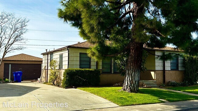 Building Photo - 3 br, 1 bath House - 4236 Corinth St
