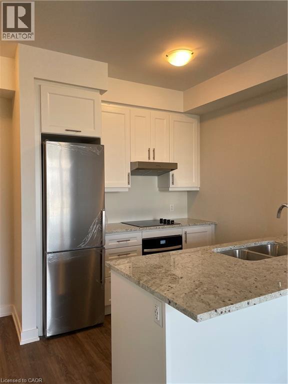 Building Photo - 309 N Service Rd