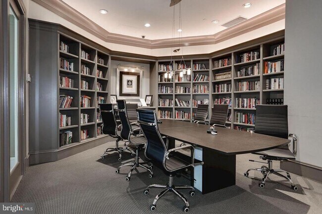 Foto del edificio - 851 N Glebe Rd