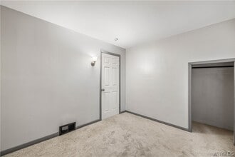 Building Photo - 40 Geary St