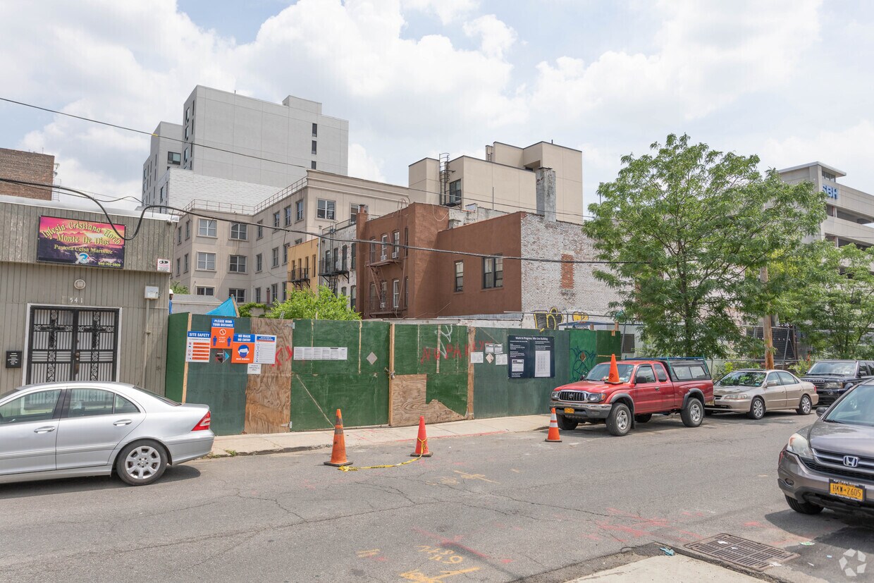 Foto del edificio - 543 E 181st St