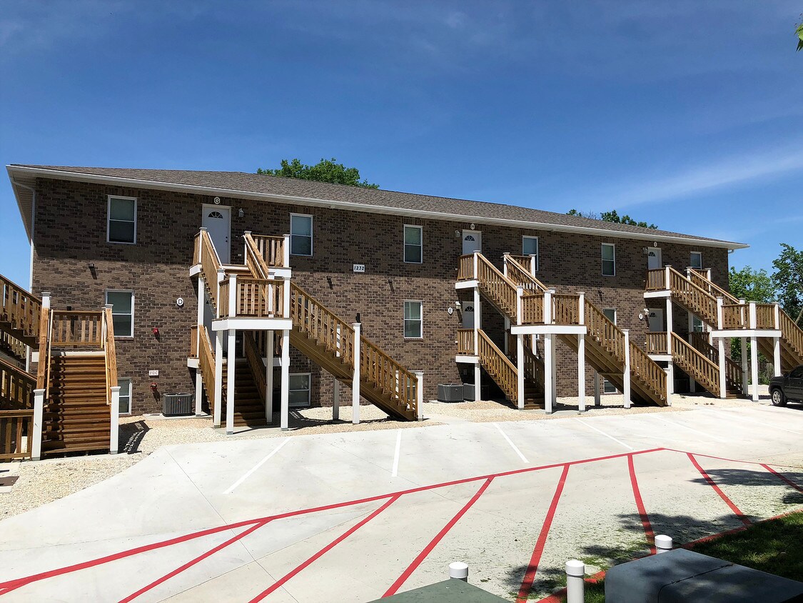 1232 N Oak St Unit a, Rolla, MO 65401 Apartment for Rent in Rolla, MO