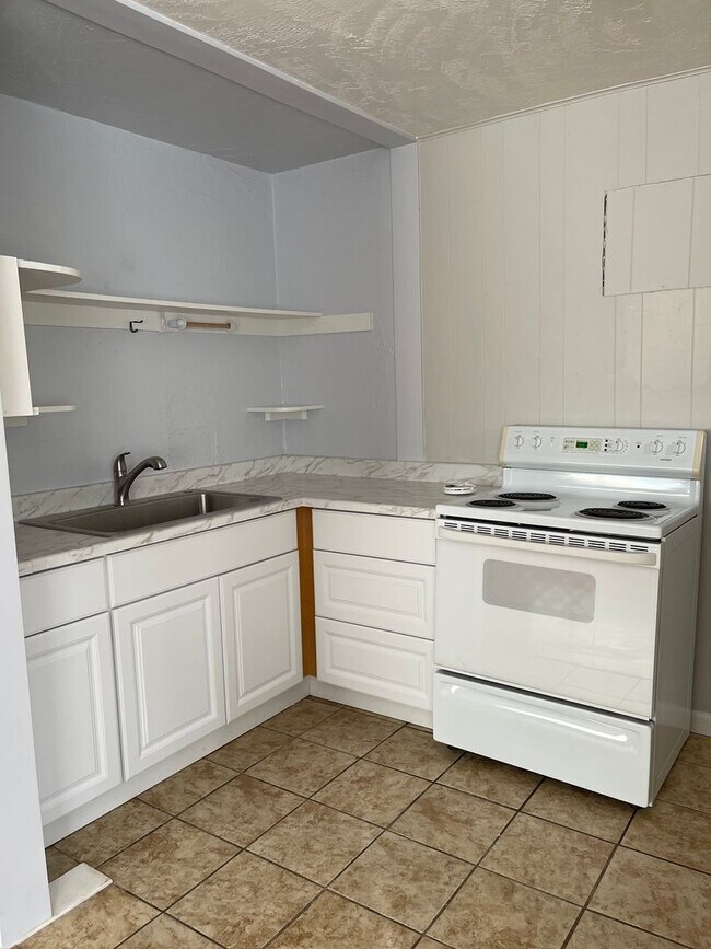 Foto del edificio - Quaint 1 Bedroom, 1 Bath Home in Grants Pass