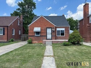 Building Photo - 16453 Fairmount Dr