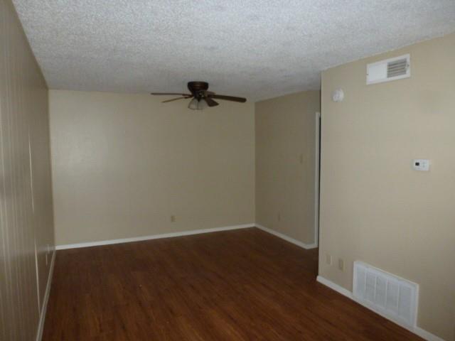 Foto del edificio - 921 E 46th St