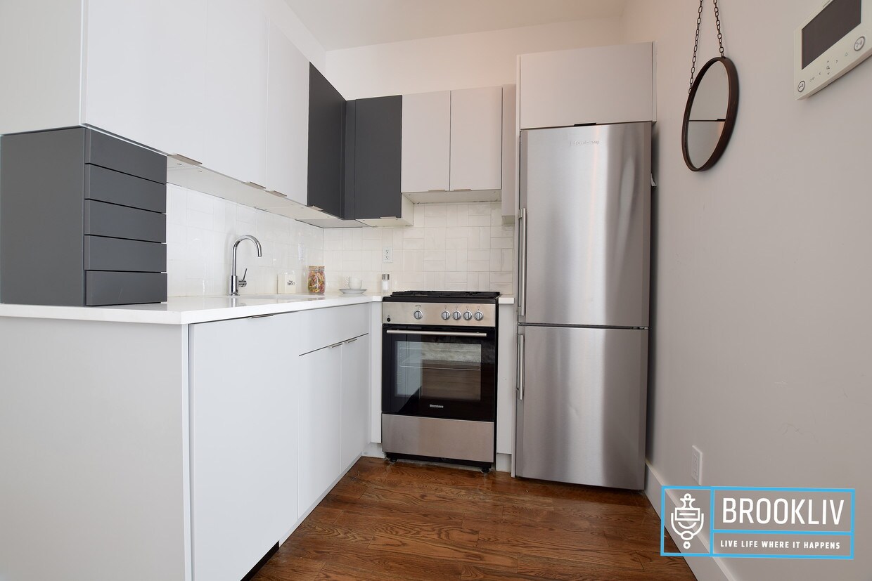 Foto principal - 888 Pacific St