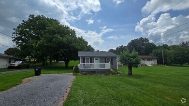 Building Photo - 943 Fall Creek Rd