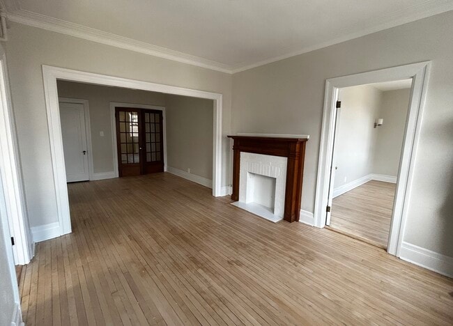 Building Photo - 418 Claremont