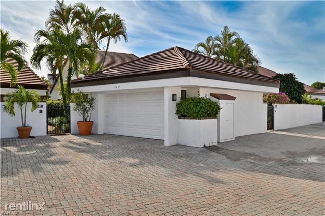 Primary Photo - 5425 Harbour Castle Dr