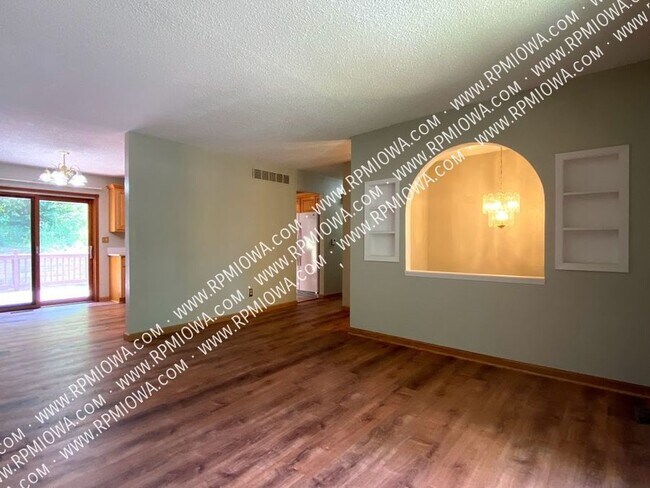 Foto del edificio - 713 SE Hackley Ave