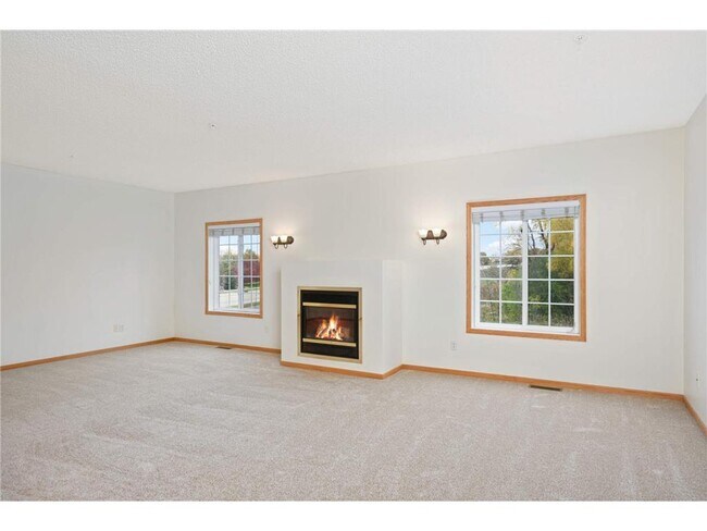Foto del edificio - 4980 Garland Ct N