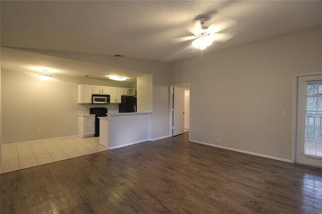 Building Photo - 8122 45th Ct E