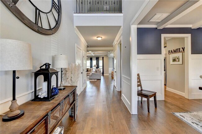 Building Photo - 4630 Sierra Creek Dr NE