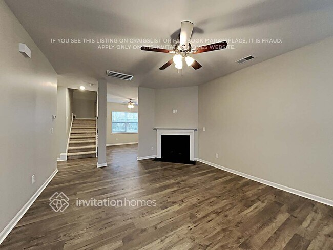 Foto del edificio - 1339 Kent Downs Ave SW