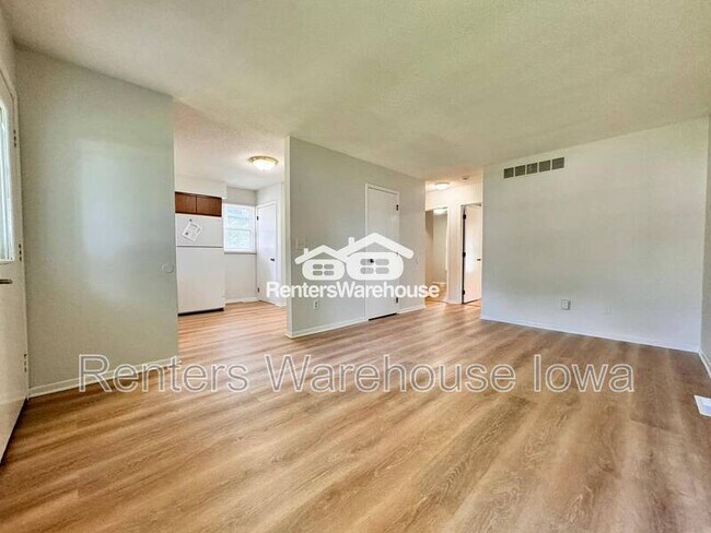 Building Photo - 1332 E 37th St