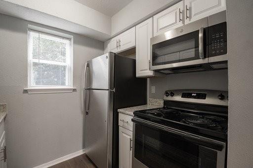 Building Photo - 2909 Lucas Dr