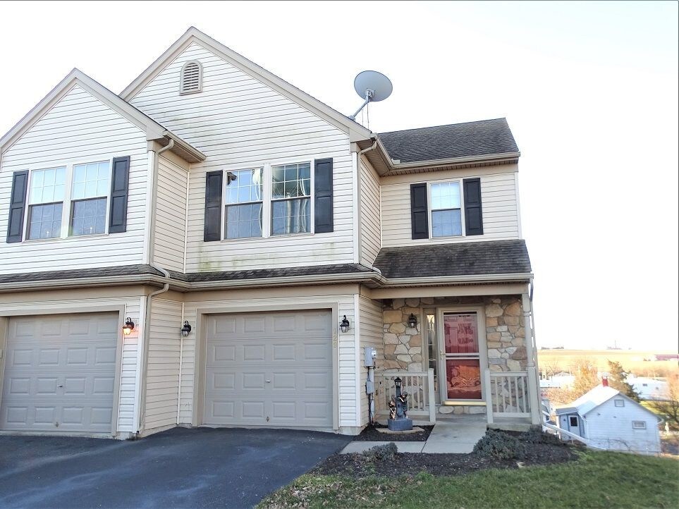 Primary Photo - 129 Marble Ave