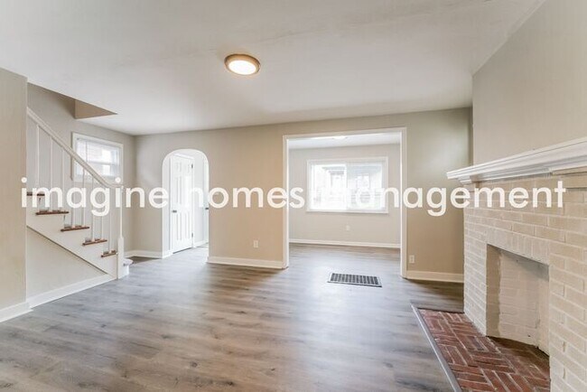 Foto del edificio - Lovely 4 Bed, 2 Bath Home in North Hills!