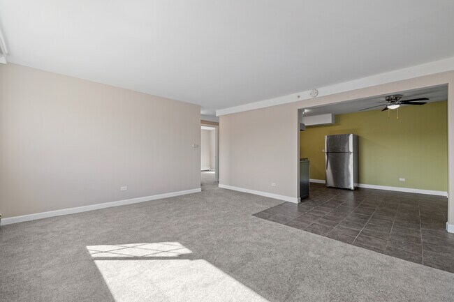 Building Photo - 17138 71st Ave