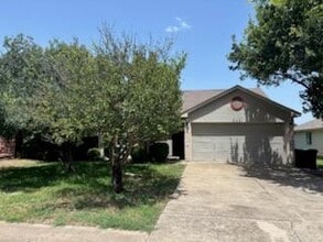 Building Photo - 322 Meadowside Dr