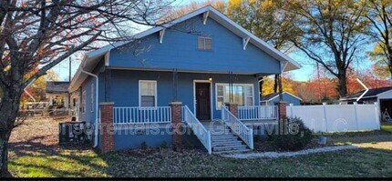 Building Photo - 2081 Hayne St