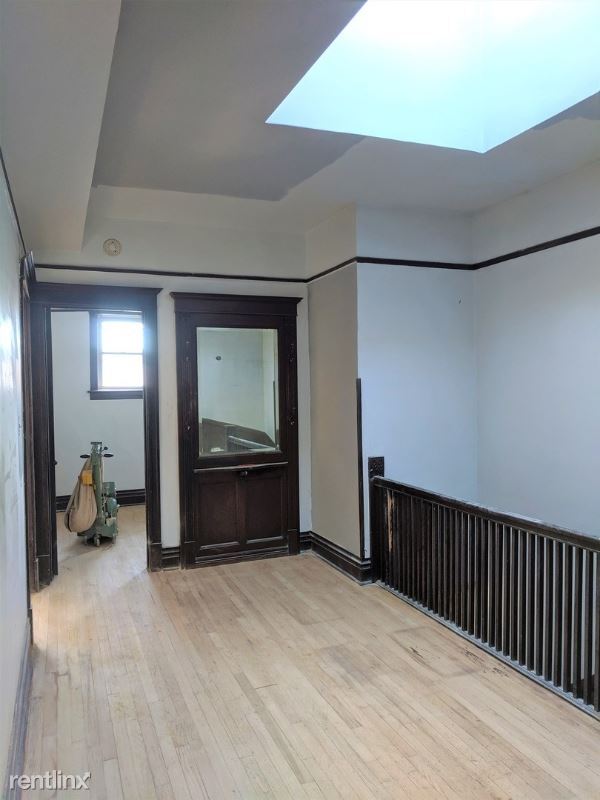 Building Photo - 3 br, 2 bath Apartment - 6512 S Ellis Ave
