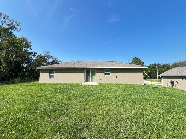 Foto del edificio - BEAUTIFUL 3 BD/2BA Home in Beautiful Ocala!!!
