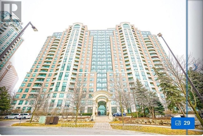 Building Photo - 23-2123 Lorraine Dr