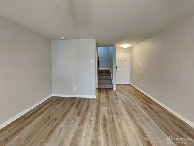 Foto del edificio - 7310 Canyon Lgt